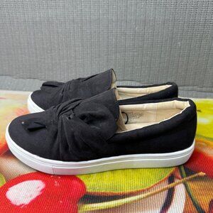 Torrid Womens Black Bow Slip-On Sneakers Size 9W